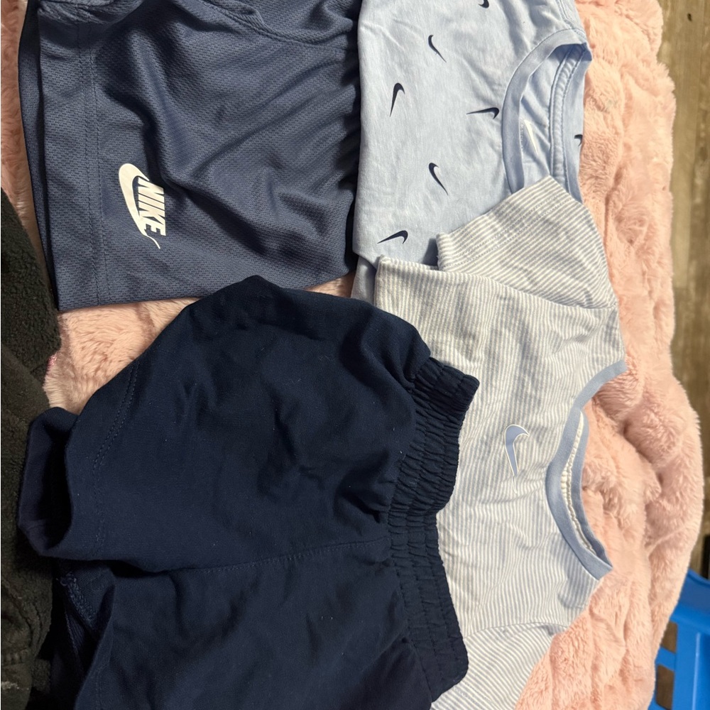 Nike Kids' Navy and Light Blue Apparel Set